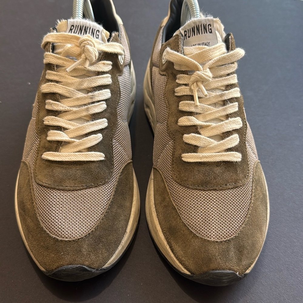Golden Goose Running